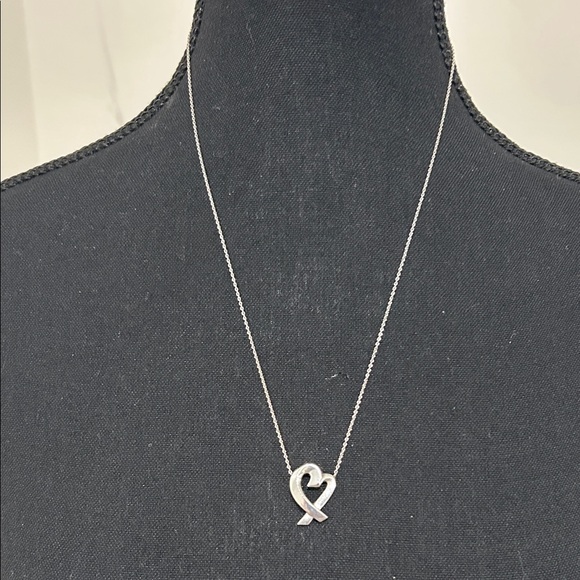 Tiffany and Co. Paloma Picasso sterling silver loving heart - Picture 1 of 5